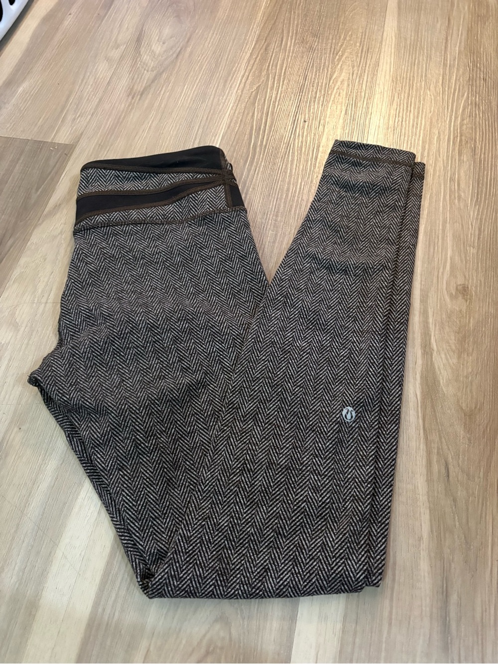 Lululemon Wunder Under - Size 8